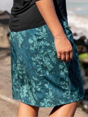 RipSkirt Hawaii Wrap Skirt Green Camo Floral XL Length 3 Adjustable Pockets